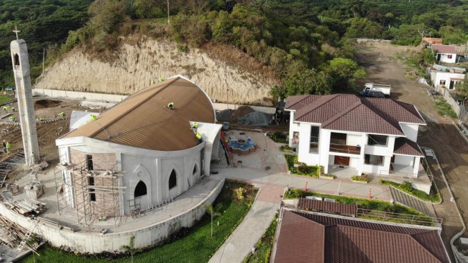 La Parroquia San Andrés in Canoa Officially Opens its Doors