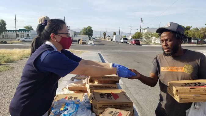Tzu Chi Las Vegas ayuda a las personas desamparadas durante el COVID-19