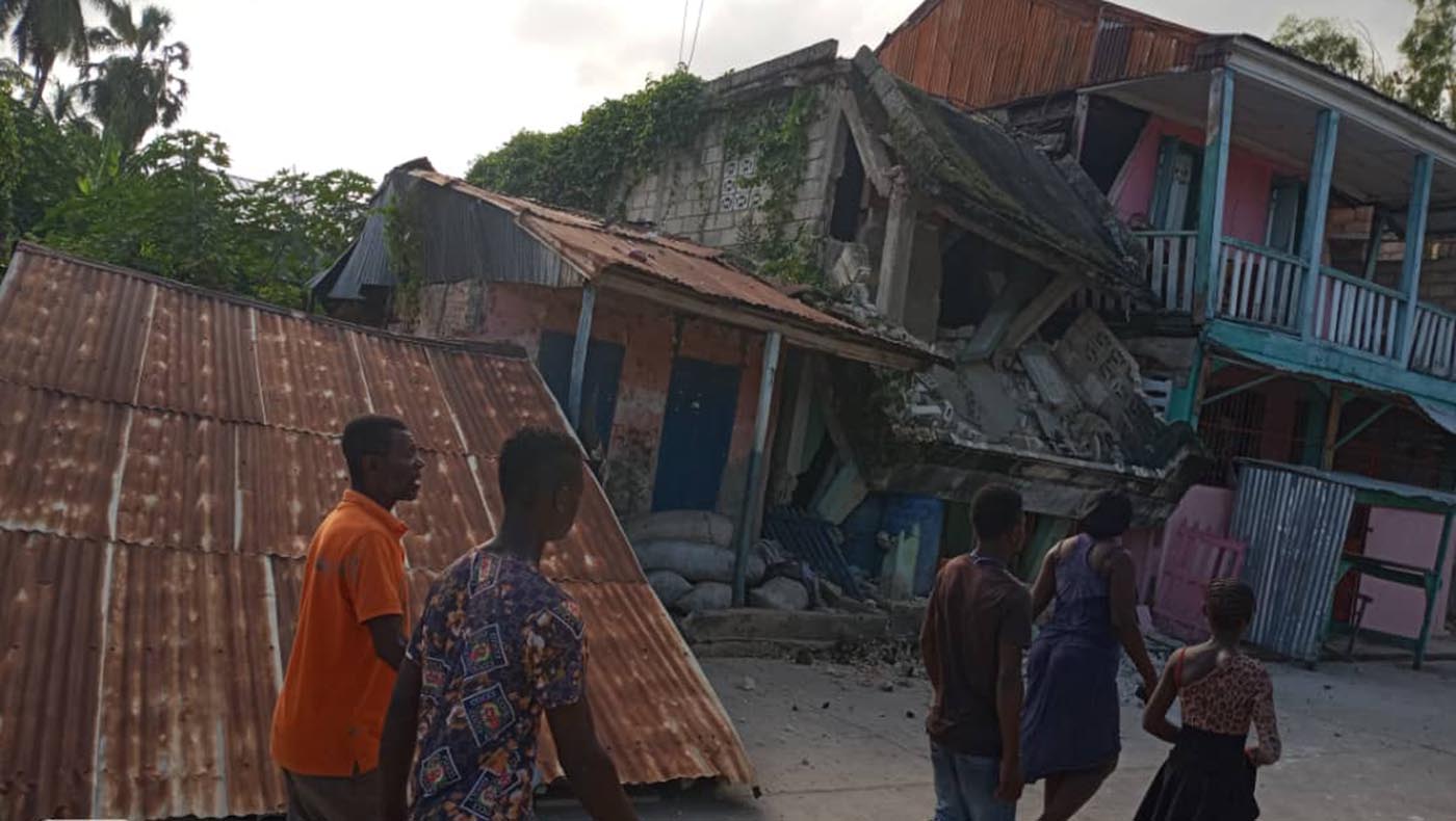 2-s1-4-TCC-Tzu Chi Haiti Earthquake Response Team Gears Up Aid Distributions