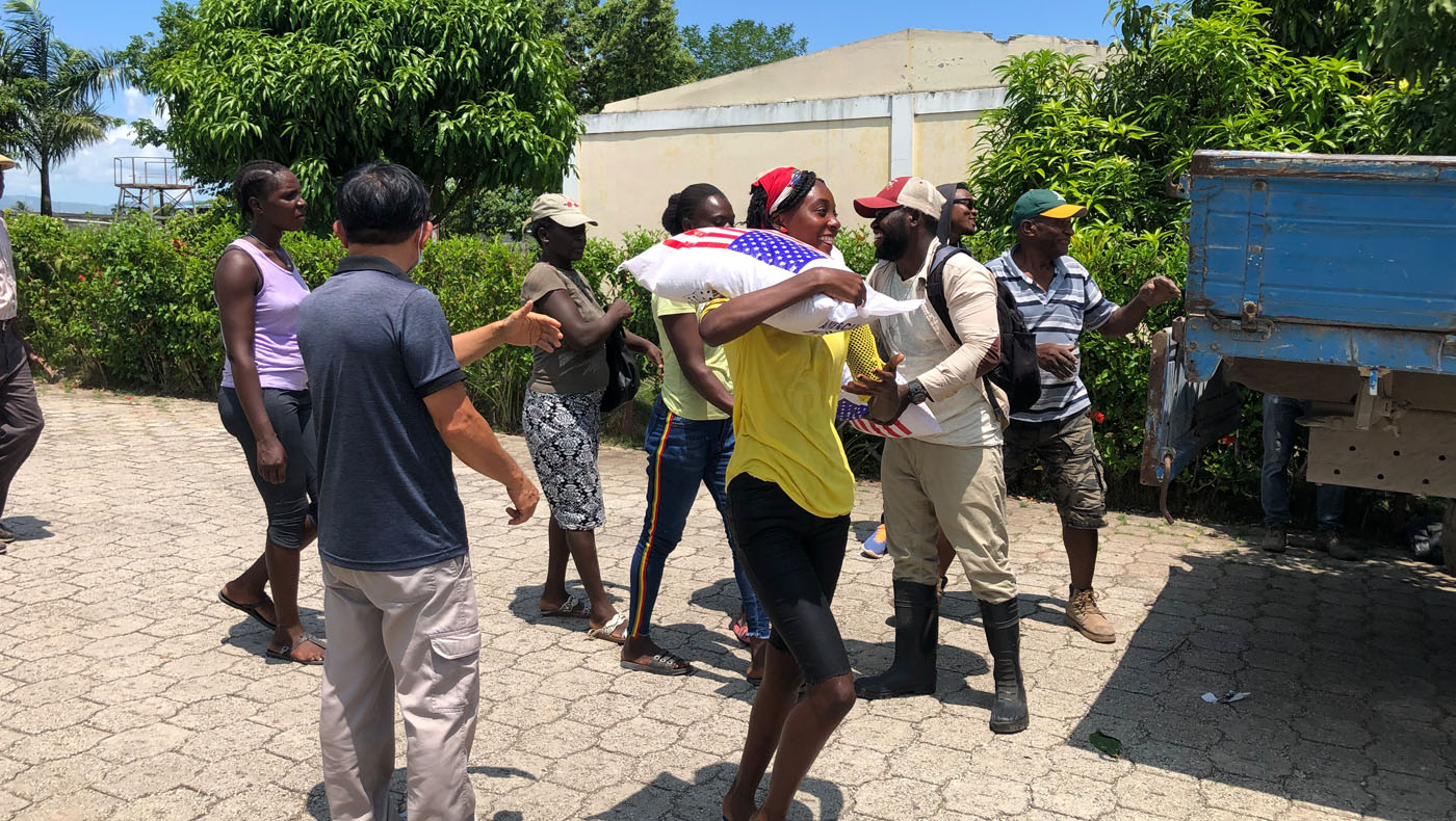 TzuChiUS-Misión Cumplida en la Fase Uno de la Ayuda por el Terremoto de Haití-slider14