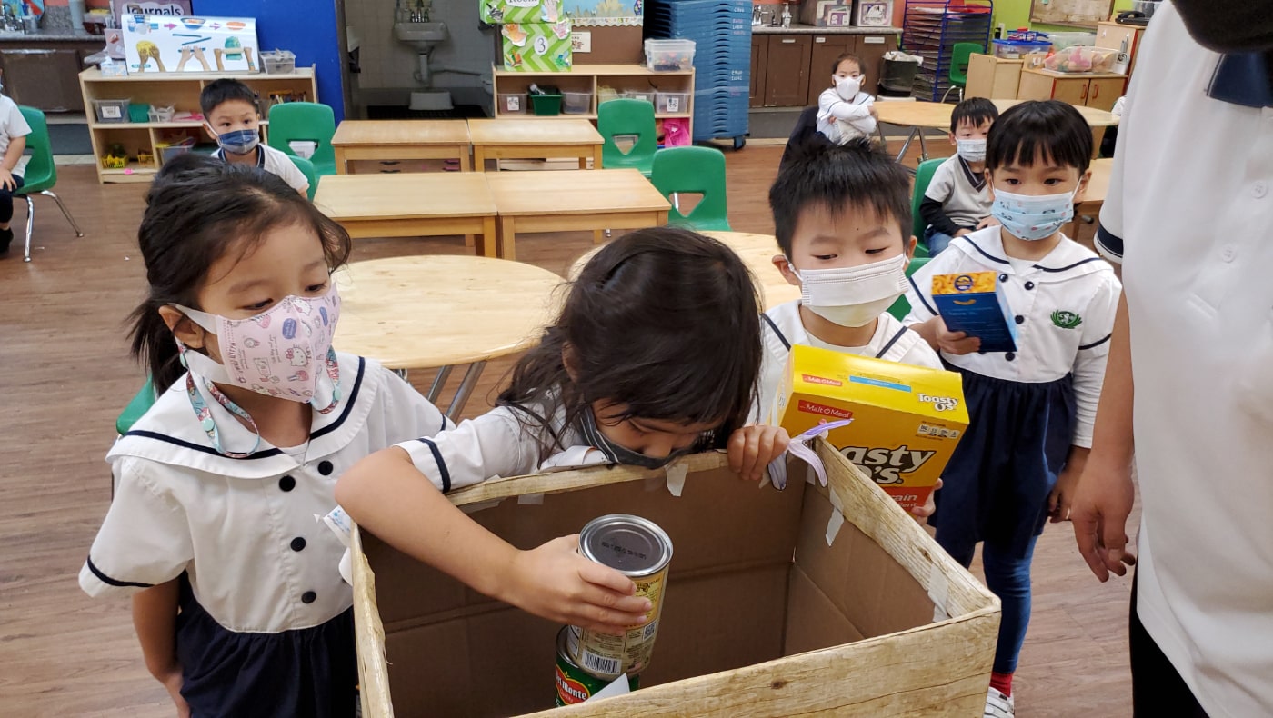 TzuchiUSA-walnut-preschool-food-drive-fundraiser-nov-2021-4