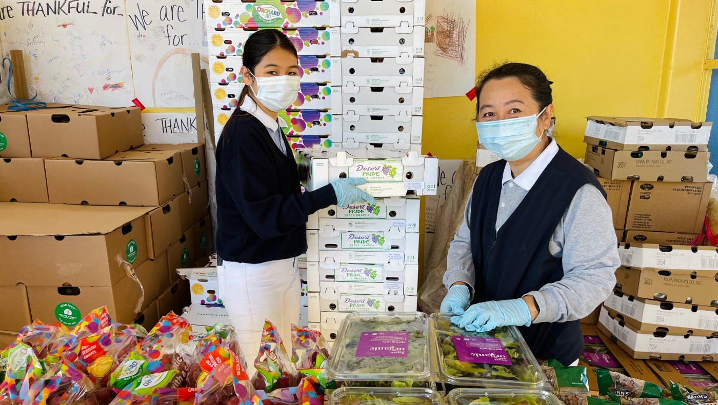 Tzu Chi volunteers offer their warmth and care at the relief event. Photo/Christina Chang