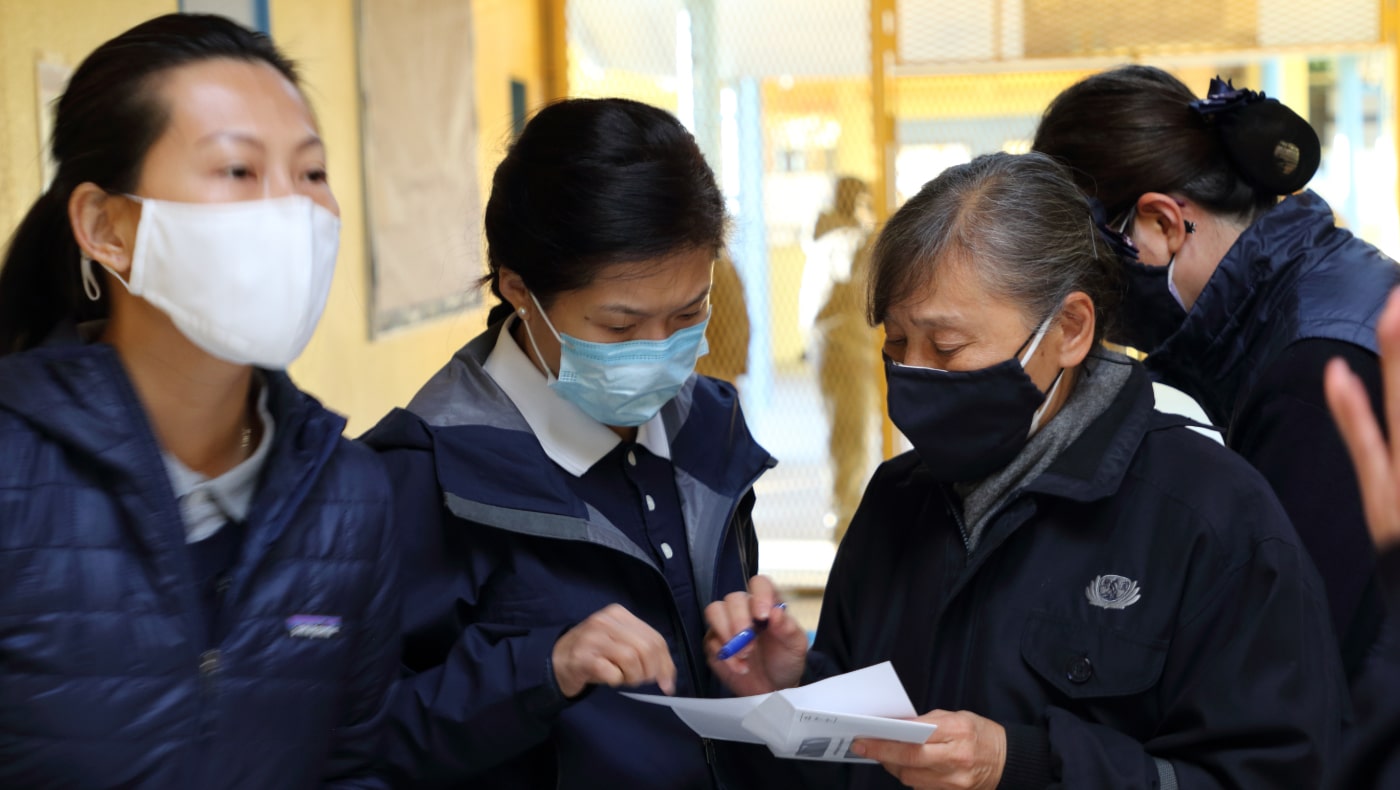 Tzu Chi volunteers offer their warmth and care at the relief event. Photo/Pin I Pai