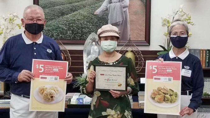 Socios Del Movimiento Vegetariano: Disfruten de 25 Años De Frescura Saludable En El Restaurante Familiar De San Dong Noodle House