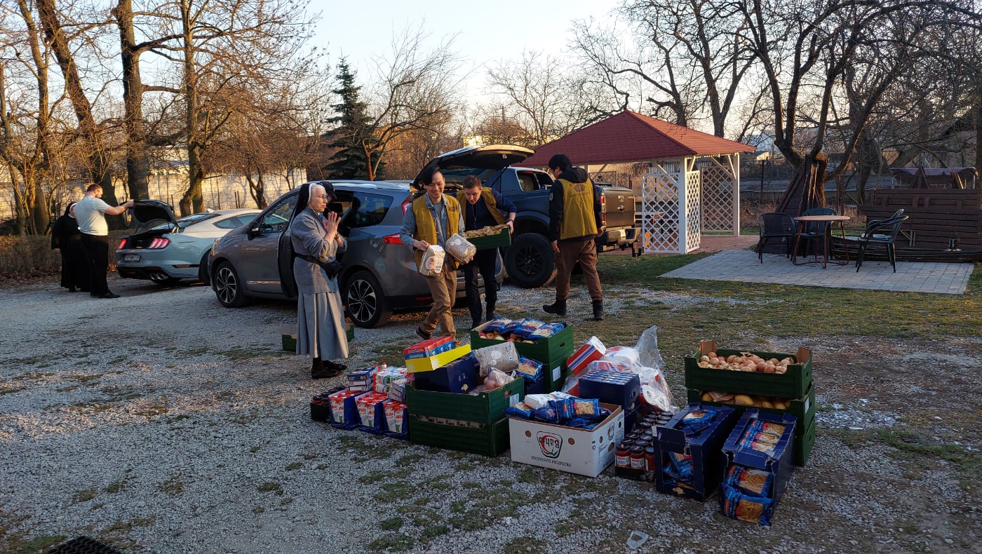 TzuchiUSA-Ukraine Refugees Relief-19 Mar-2-5