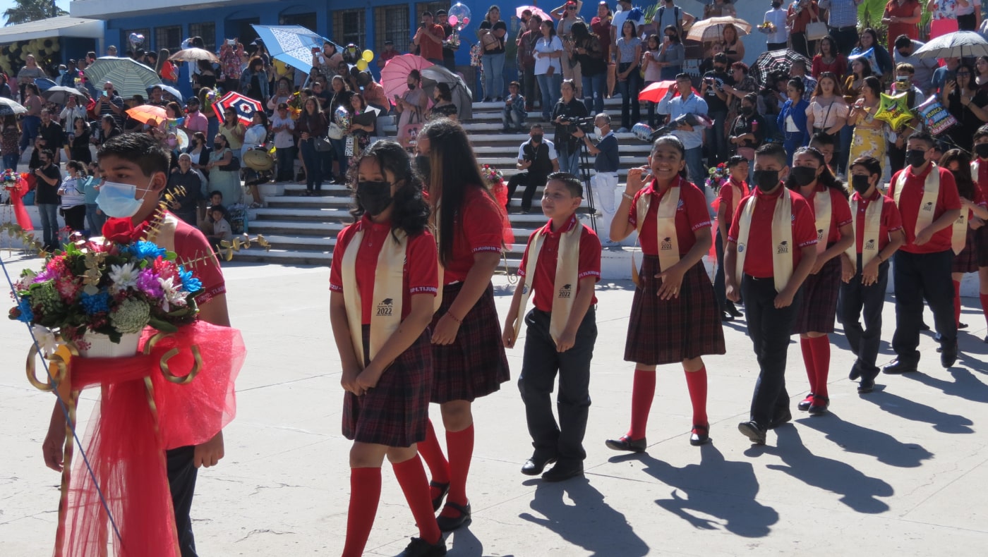 TzuchiUSA-Tijuana Tzu Chi Elementary Graduation Ceremony-11