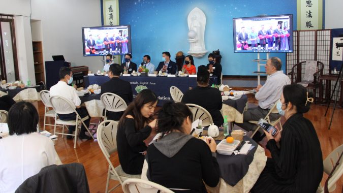 Tzu Chi Vision Mobile Clinic Joins Hands With NY Community Leaders to Help Boost Student Vision Care
