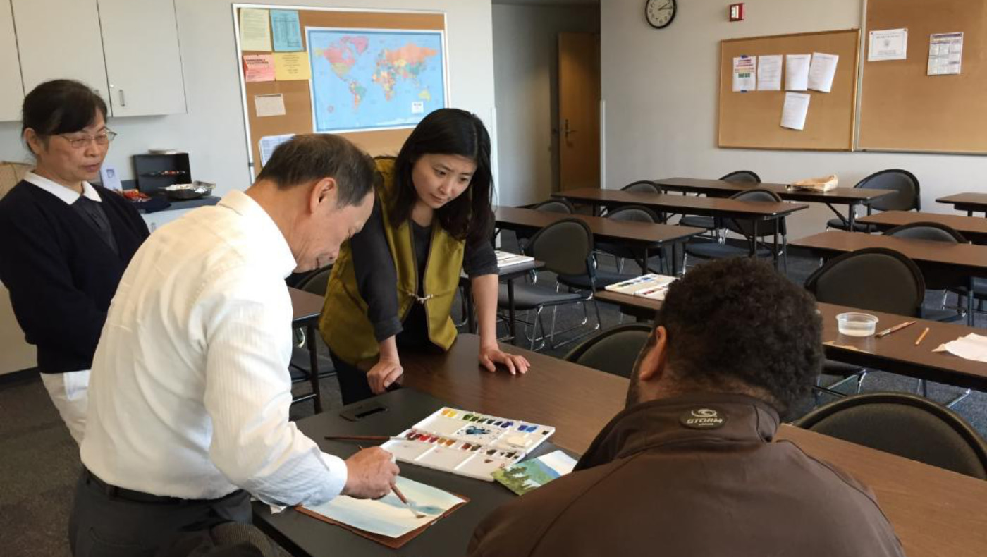 Tzu Chi USA Seattle Branch and South Seattle College jointly created the Reentry Program for ex-offenders, which includes arts like painting. Photo/Courtesy of Tzu Chi USA Seattle Branch