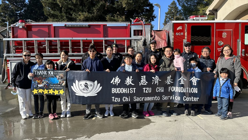 Tzu Chi USA Sacramento Jing Si Aphorism Children Class fire fighters visiting day group photo