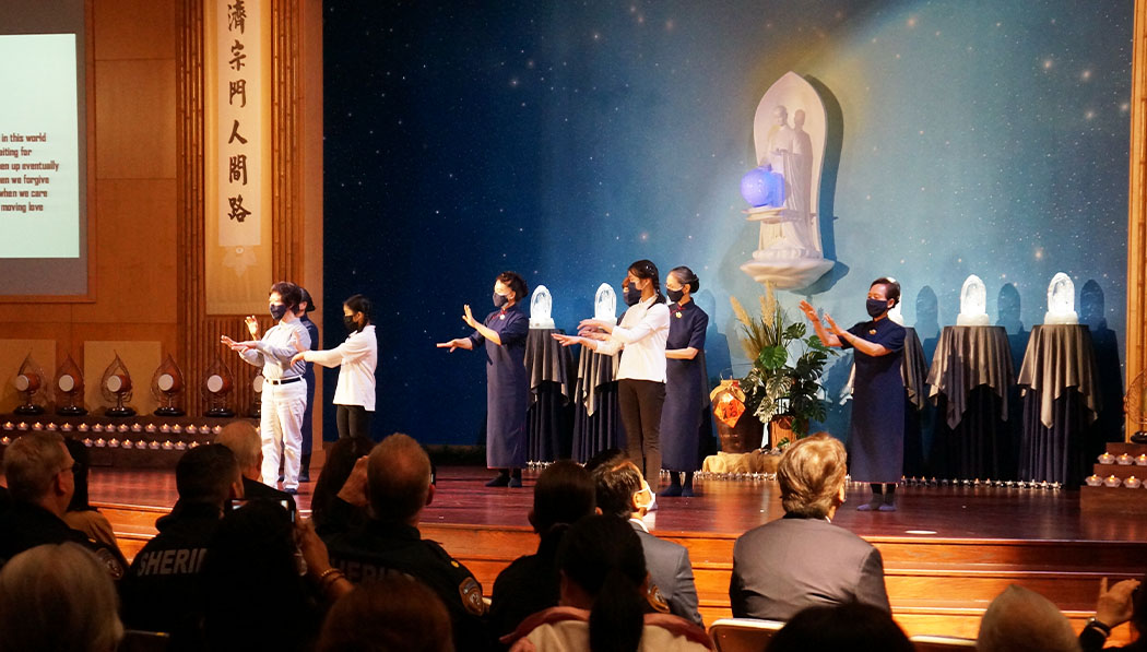 Tzu Chi youth team and volunteers performing sign language song