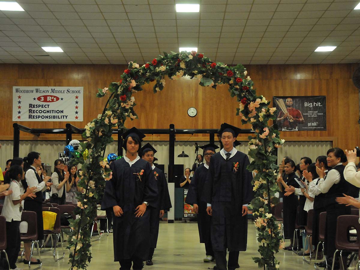 TzuchiUSA_Academy_Central NJ-2012-2013_畢業典禮開始 畢業生進場