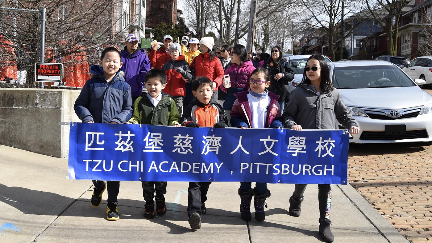TzuChiUSA-academy-pittsburgh-_0001_人文學校小朋友參加美華協會新年遊行二JPG