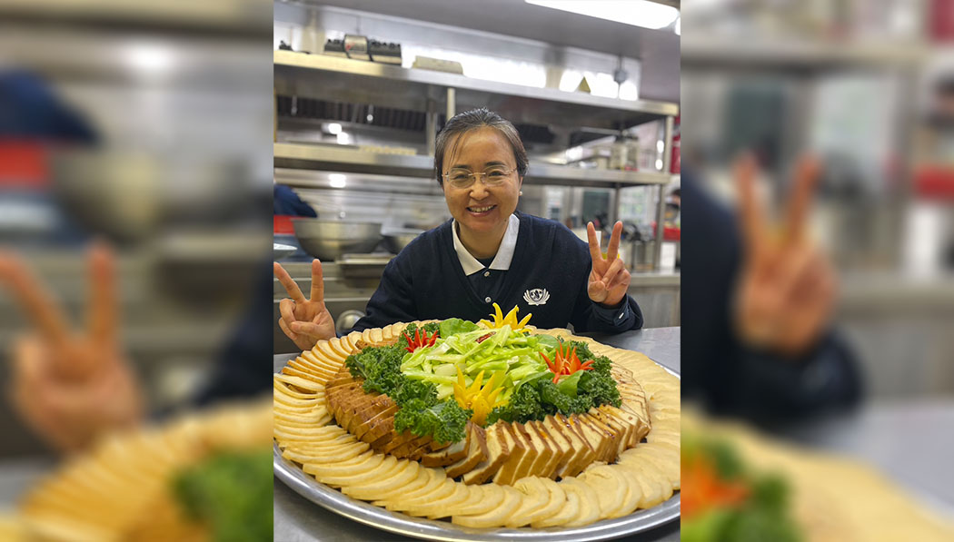 Tzu Chi culinary volunteers and her food