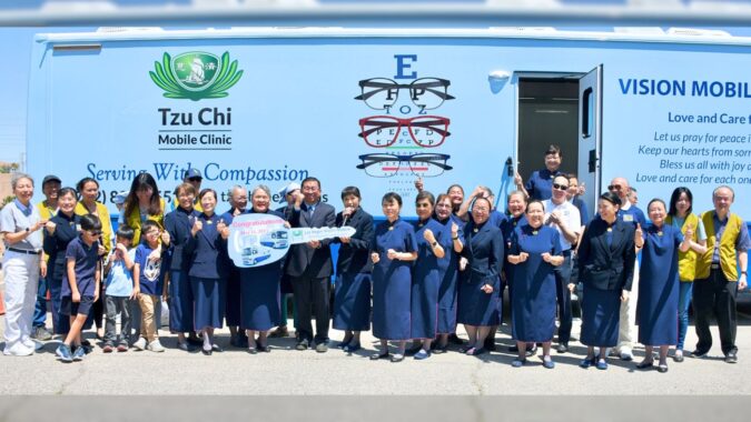 Tzu Chi Vision Mobile Clinic’s Grand Opening in Las Vegas Coincides With Buddha Day Celebrations