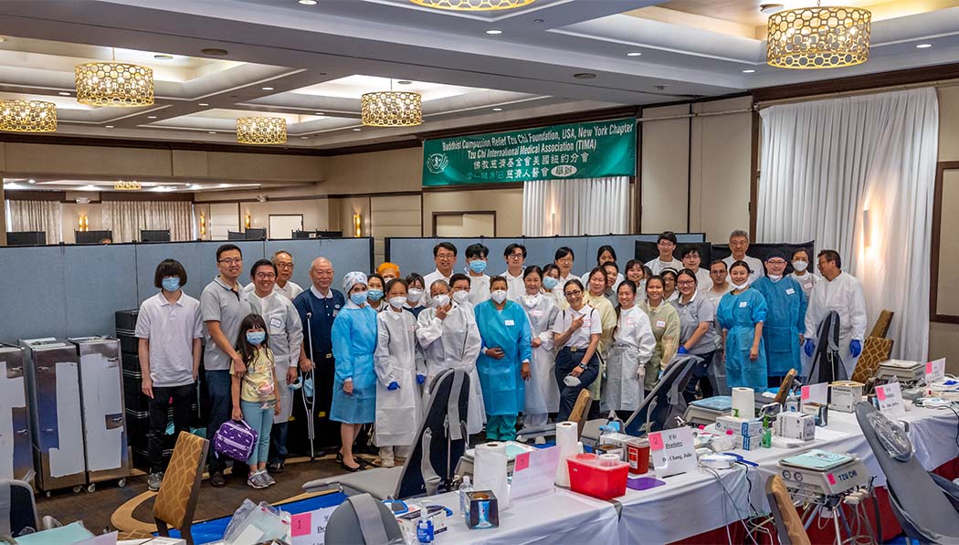 NY Flushing Medical Outreach medical volunteers group photo