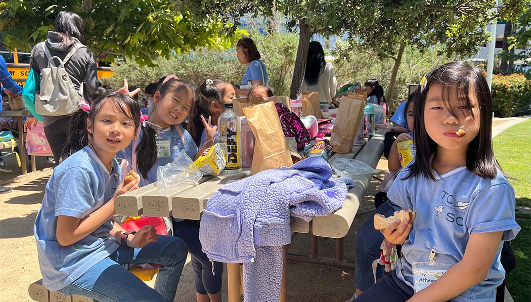 Lunch outside is part of the fun during the field trip. Photo/Michelle Young