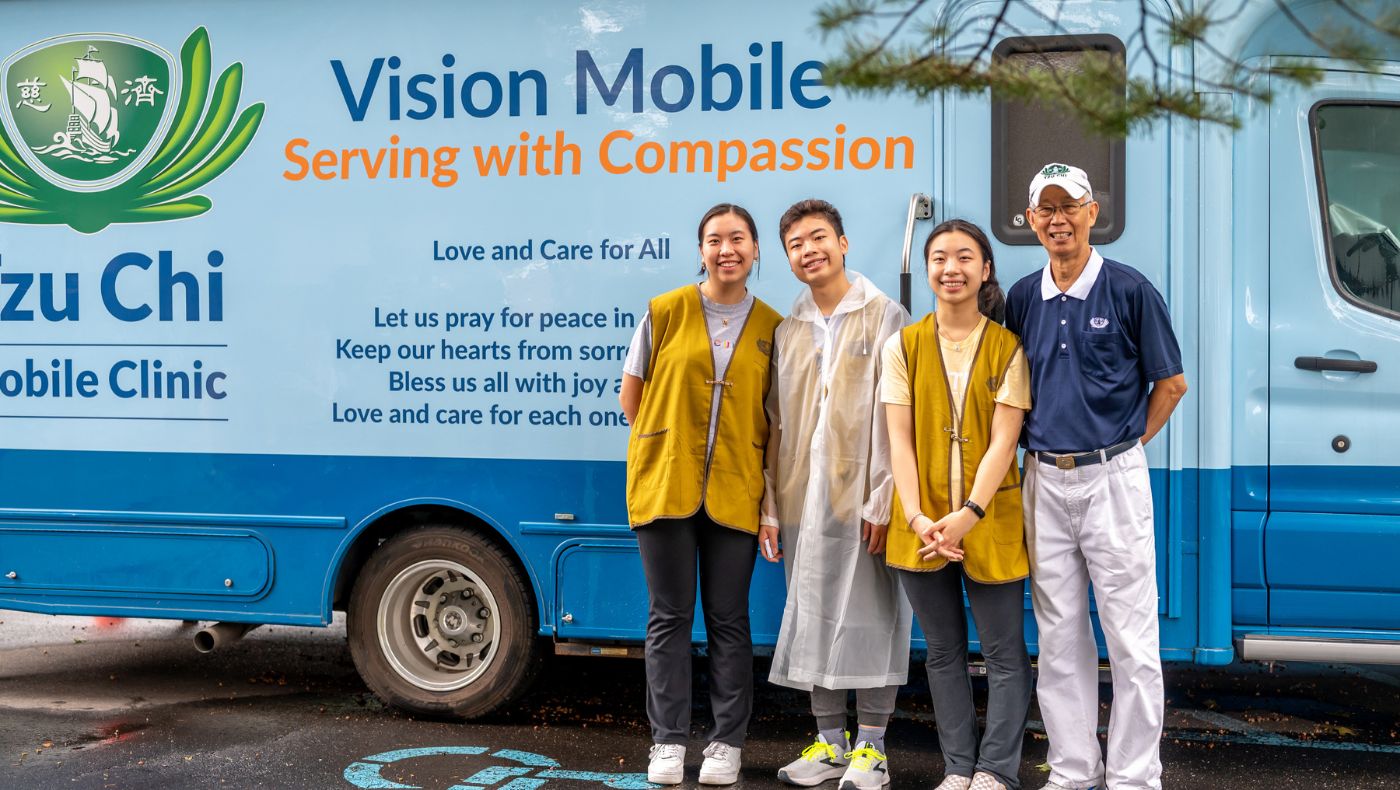 The Mobile Vision Clinic provides vision checkups and glasses fitting services. Photo/Huaixian Huang