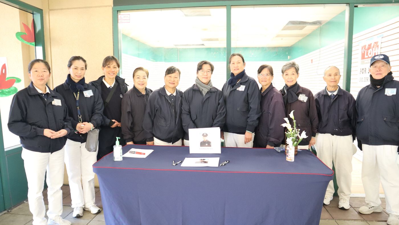 A team of Oakland volunteers participated in assisting in the preparation and conduct of the memorial service.