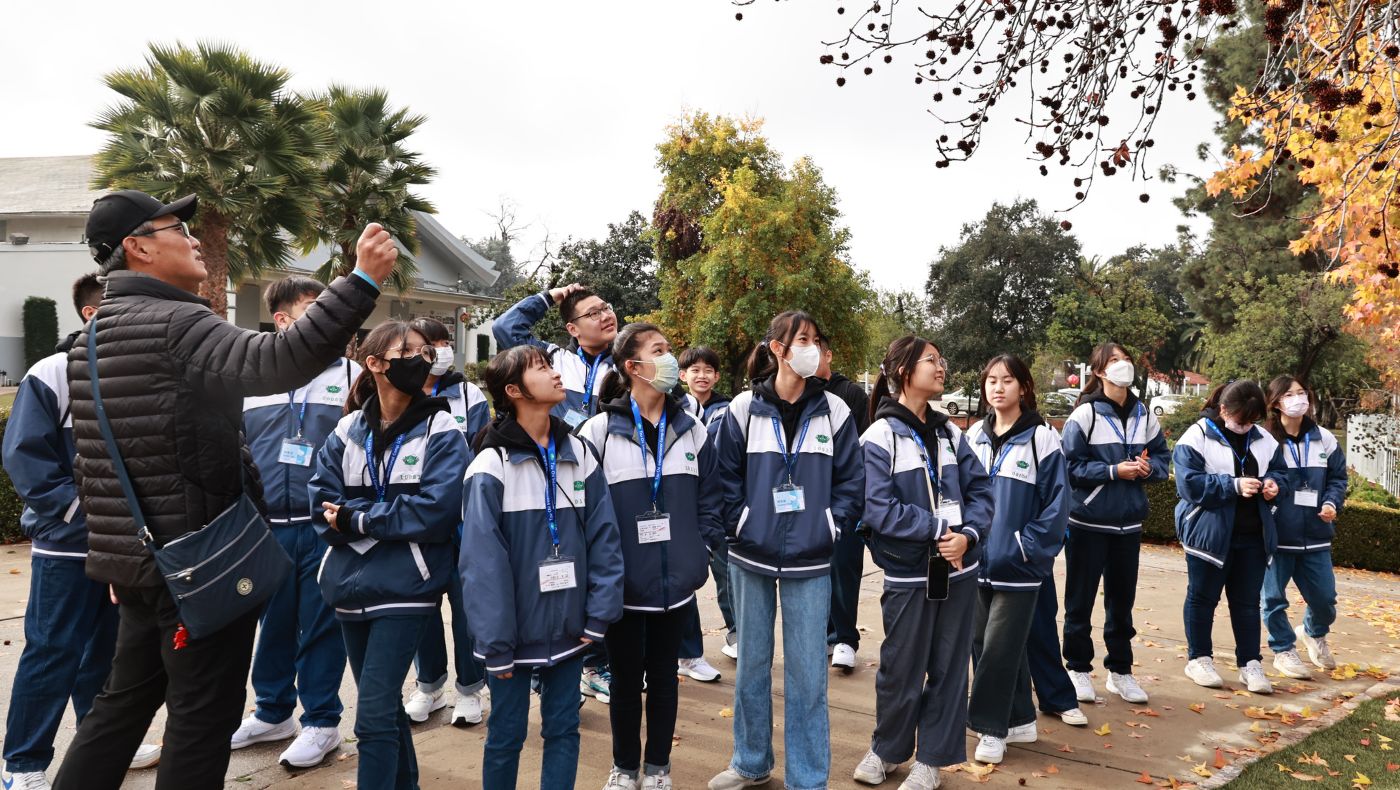 Tainan Tzu Chi Middle School’s winter study tour camp stayed at the American General Assembly campus.