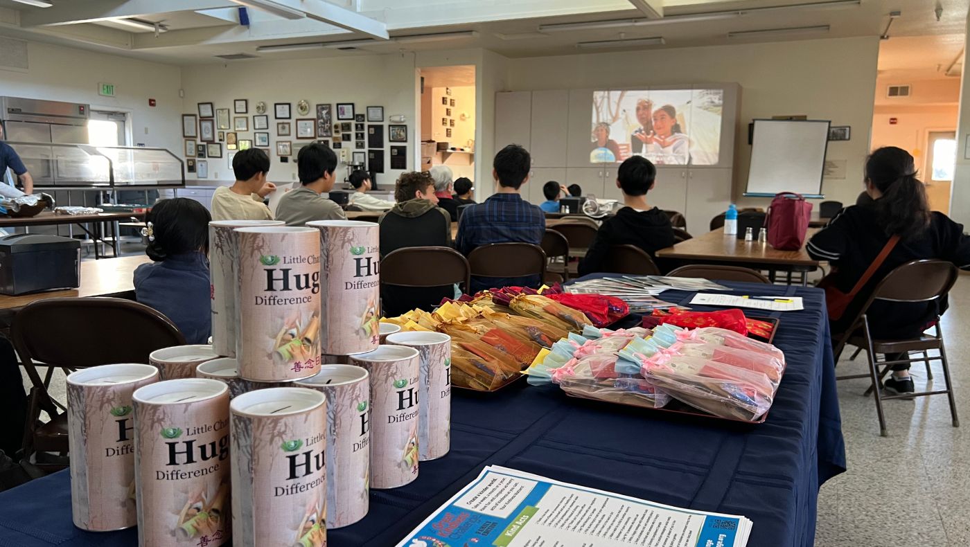 Tzu Chi Ukiah’s year-end blessing, volunteers invite students and parents from the community to participate and welcome the new year together.