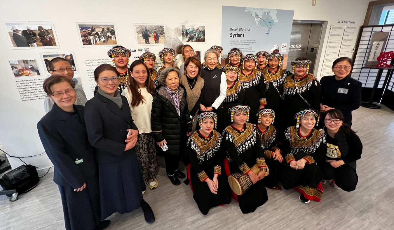 The Kniboen Choir visited Tzu Chi Great Love Humanistic Center.