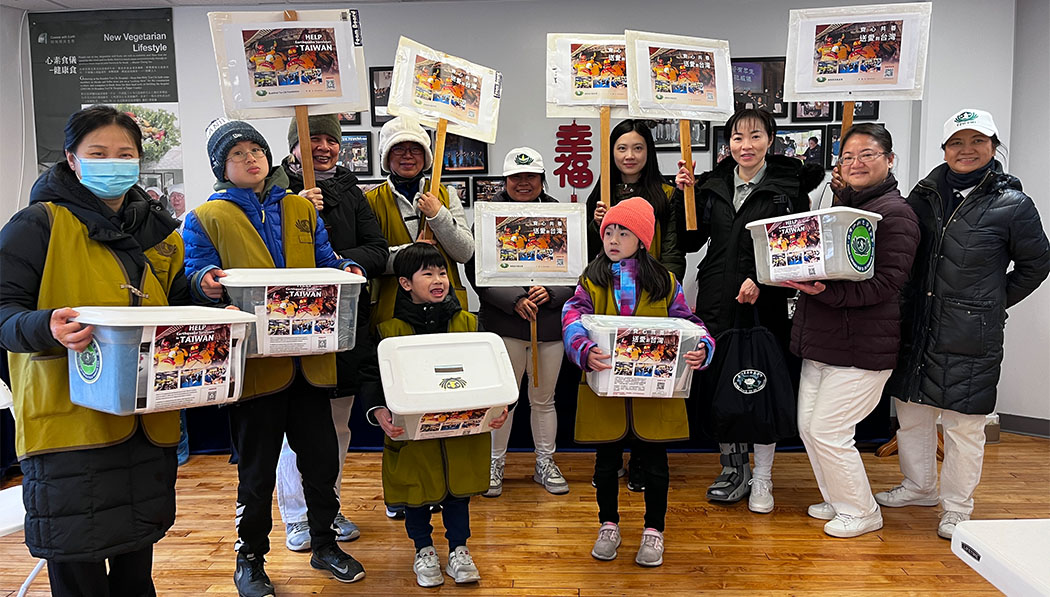 Volunteers from the Tzu Chi Boston Liaison Office took to the streets to get ready.