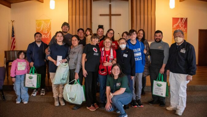 After receiving comfort, encouragement and material assistance from Tzu Chi volunteers, the faces of the victims regained their smiles.