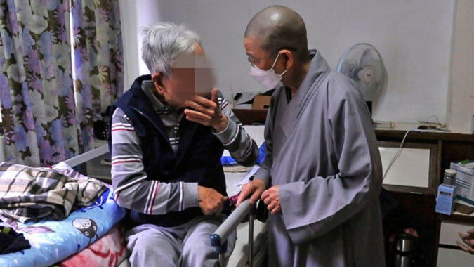 Maestras del Dharma de Tzu Chi ofrecen apoyo moral en Taiwán luego del terremoto