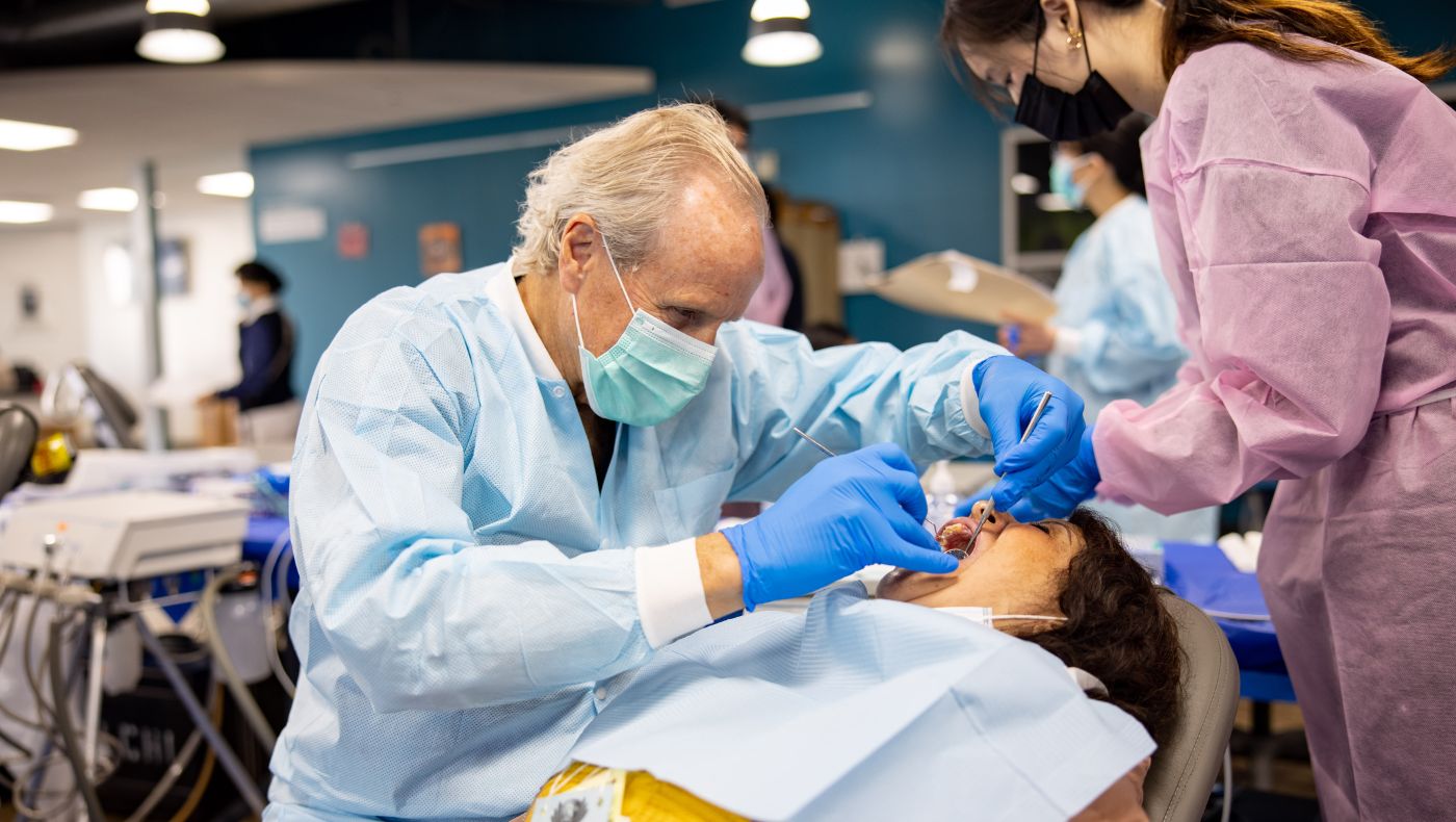 Retired dentist Robert Harley has participated in Tzu Chi’s free clinics many times.