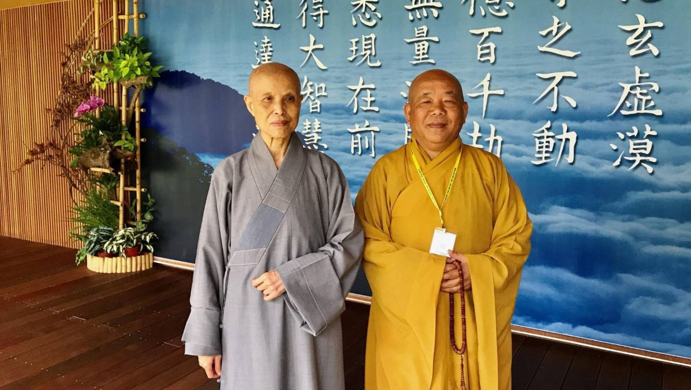Because of Hurricane Harvey, Master Yuanda once led a team to visit the Hualien Jing Si Hall, where he met with Master Yan and gained an in-depth understanding of how Tzu Chi has used the spirit of "for Buddhism and for all living beings" over the past 50 years. As a result, he formed a deep relationship with Tzu Chi. A deep bond.