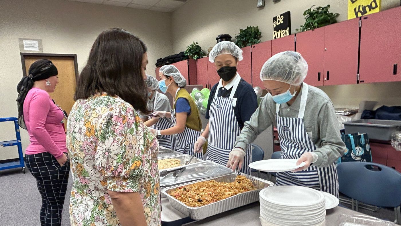 Tzu Chi Texas Chapter volunteers returned to "Lantis Elementary School" to hold a "Teacher Appreciation Day" dinner for teachers on May 6