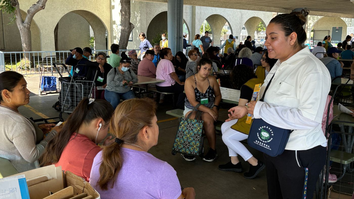 TzuChiUSA_6:22 Huntington Park Food Distribution6