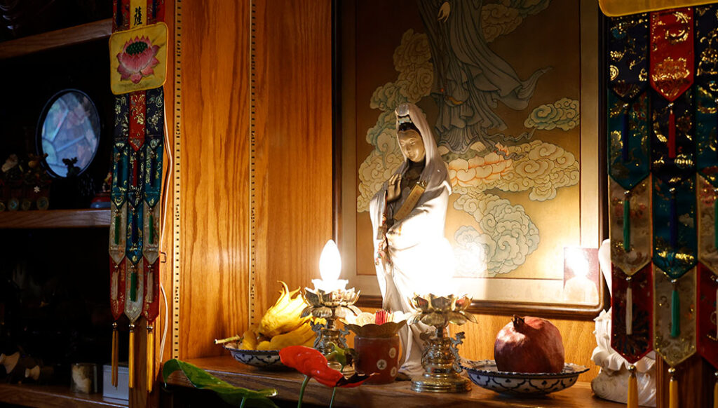 Ikung Sun’s family’s Buddhist shrine and Avalokitesvara.