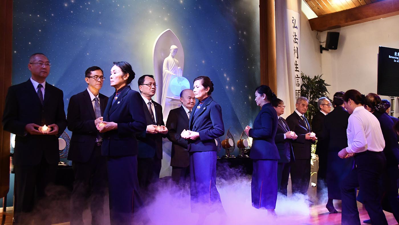 慈濟紐約分會為每一位出席活動的來賓準備了喜氣和福氣滿滿的伴手禮。攝影／劉輝