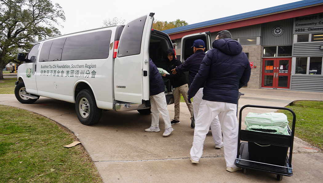 TzuChiUSA_20250121_Houston Polar Storm Blanket Distribution_7