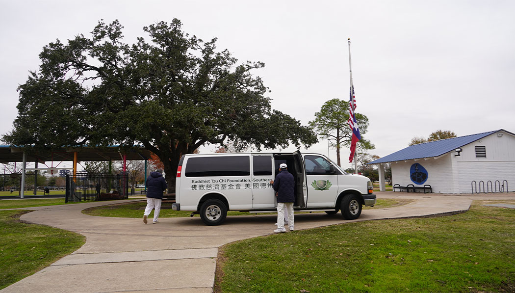 TzuChiUSA_20250121_Houston Polar Storm Blanket Distribution_1