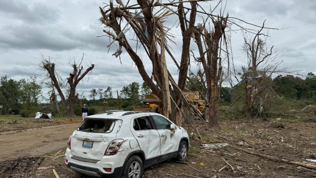 Tzuchi_USA_20250526_London KY Tornado Assessment_7