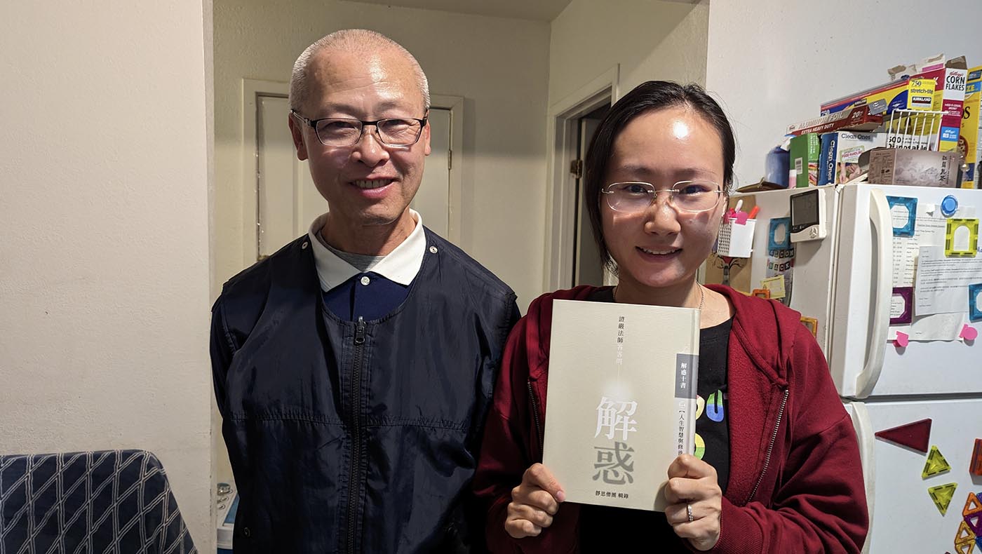 在陳家璋的鼓勵下，會員馬佳將於2026年一月展開LVN課程的學習，邁向新的人生里程。圖片來源／林孟茹