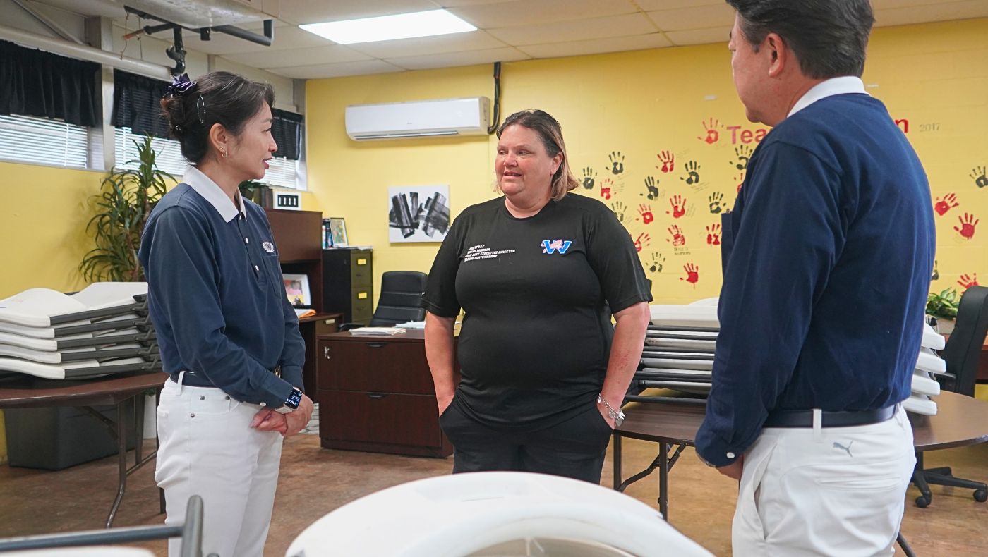 Barbie Fortberry is a seed of kindness planted by Tzu Chi in the Wharton community. Through years of nurturing and care, this seed of love has now sprouted locally, and we look forward to it one day flourishing. Photography by Yeh Chin-Hung