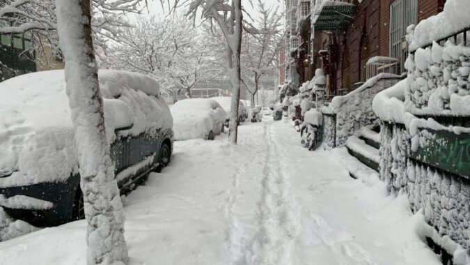 紐約暴風雪後 成立應變小組法親關懷
