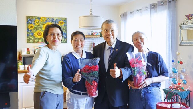 歲末送暖　陪伴法親艾普莉走過病痛低谷