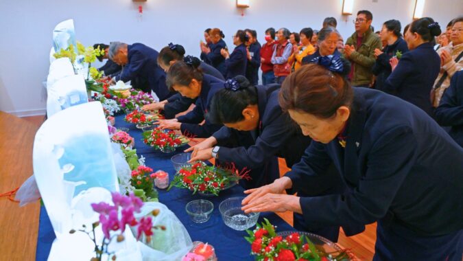 慈濟六十周年　芝加哥服務中心舉辦兩場浴佛典禮