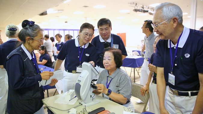 跨世代攜手培訓　為眼科義診注入新力量