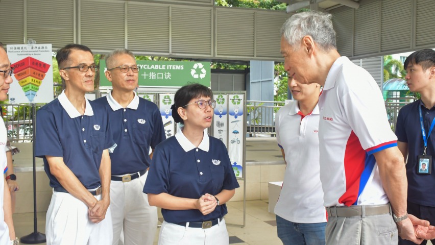 On December 4, 2022, Prime Minister of Singapore Lee Hsien Loong and members of Parliament visit Tzu Chi’s Environmental Education Recycling Point at Block 624 in Ang Mo Kio. Photo/Yi Wen Wu