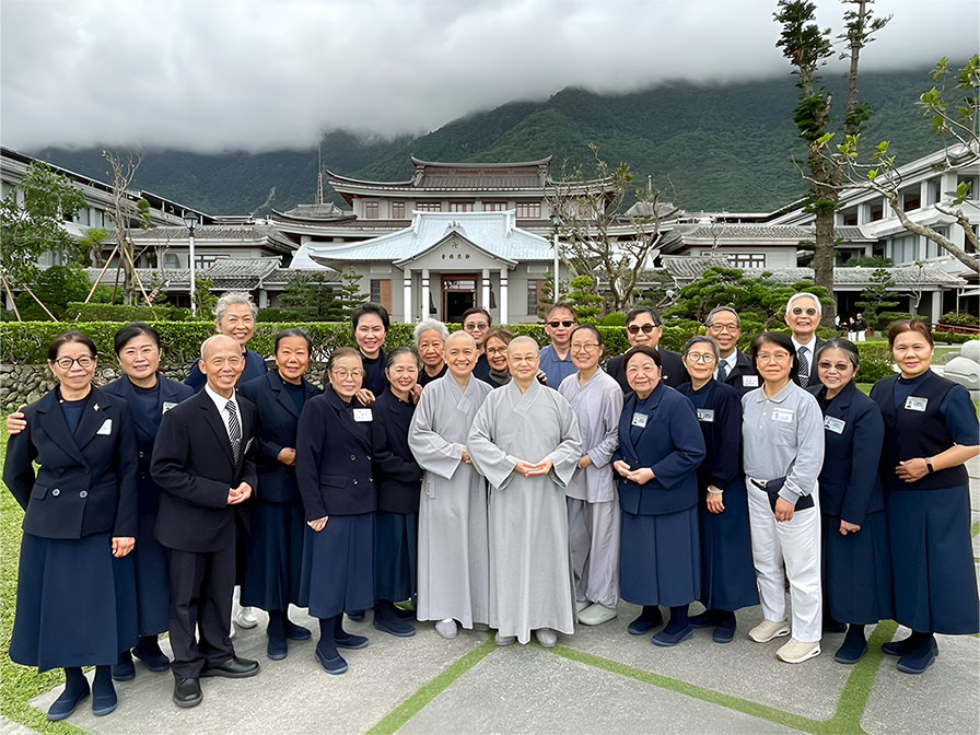 22 volunteers from the New Jersey Chapter returned to the Jing Si Abode in Hualien