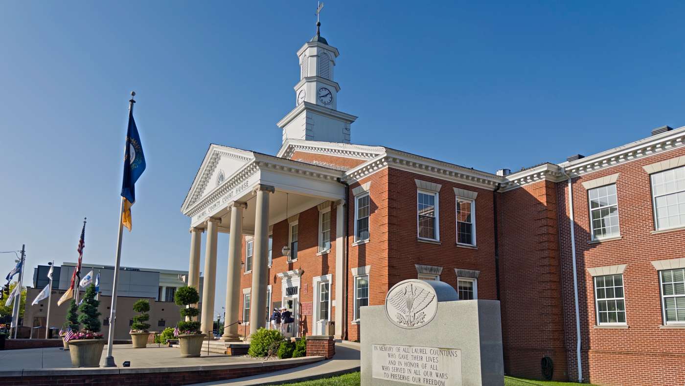 Kentucky’s Laurel County Court House is solidified as the location for Tzu Chi’s distribution event. Photo/Bornain Chiu