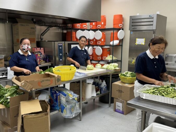 難民一碗飯、海島一桌菜、滋養一方愛