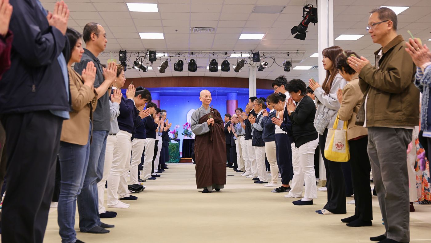 Dharma Masters gather at the Tzu Chi USA Mid-Atlantic Region Office in Cedar Grove, New Jersey, for the Buddha Day Ceremony. Photo/Wayne Wu